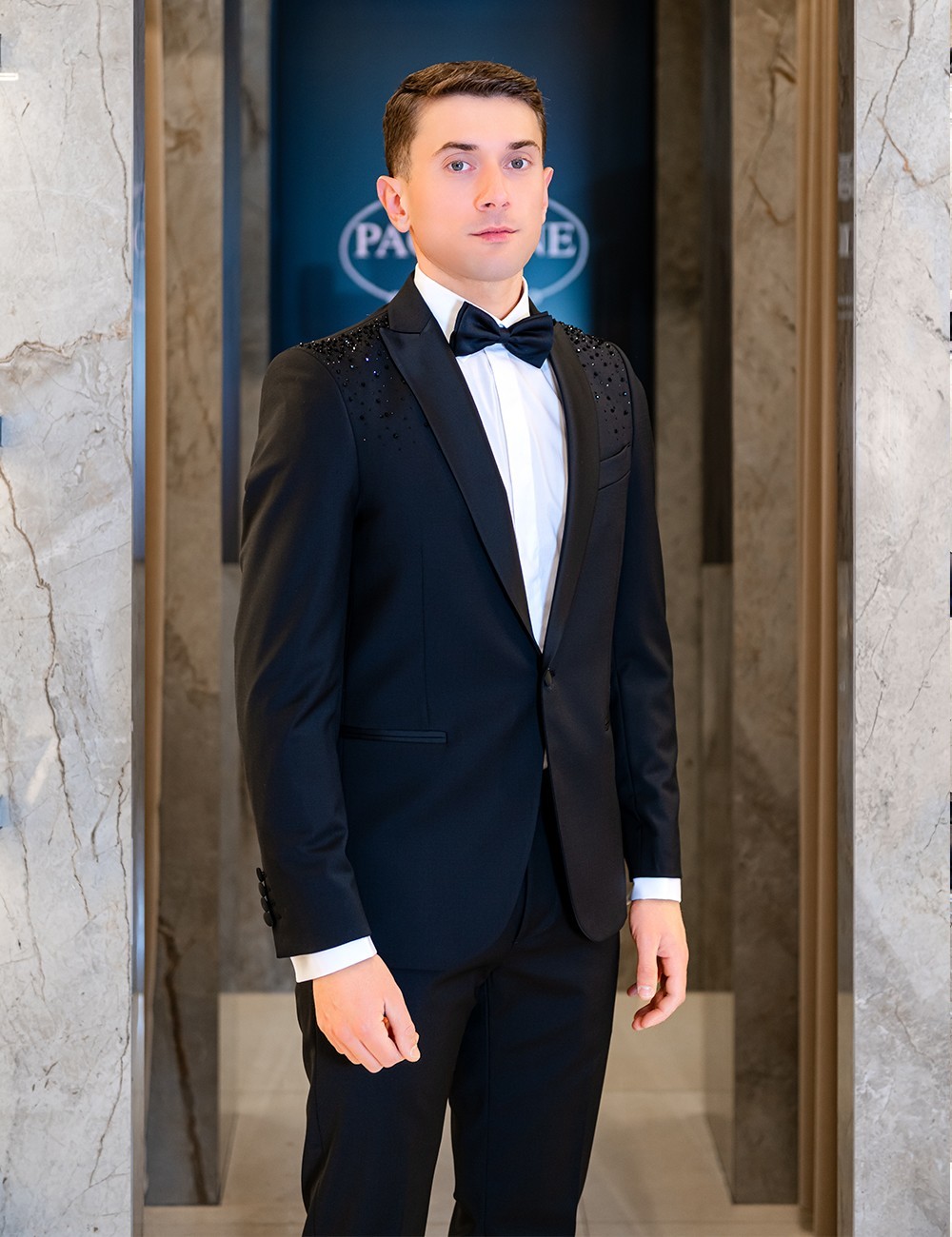 Abito monopetto con strass ADIGE RICAMO nero