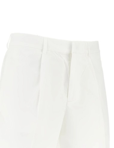 Bermuda con pieghe crema