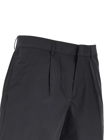 Bermuda con pieghe nero