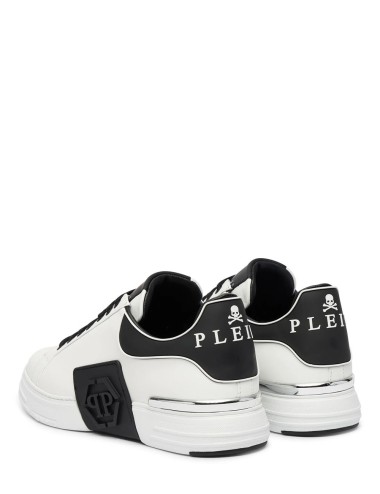 Low-Top Sneakers Phantom Kick$ black